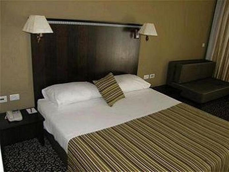 By Afi Hotel 5*